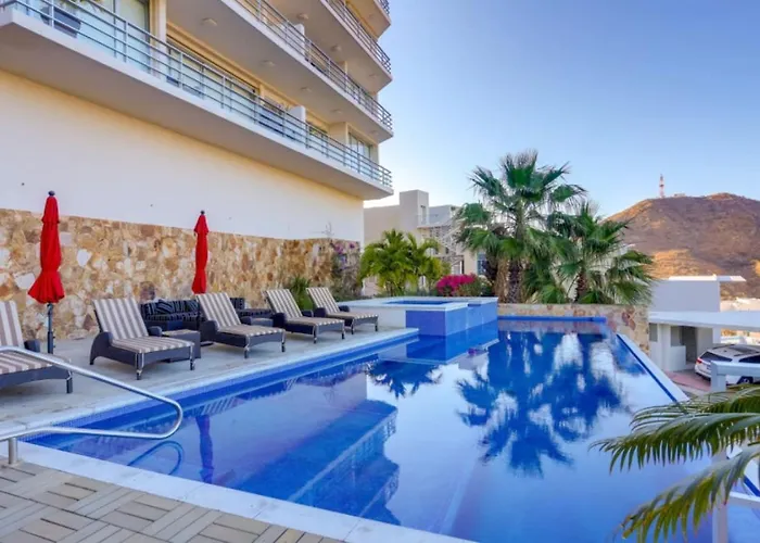 Ocean View, 2 Infinity Pools, Pedregal, Walkable