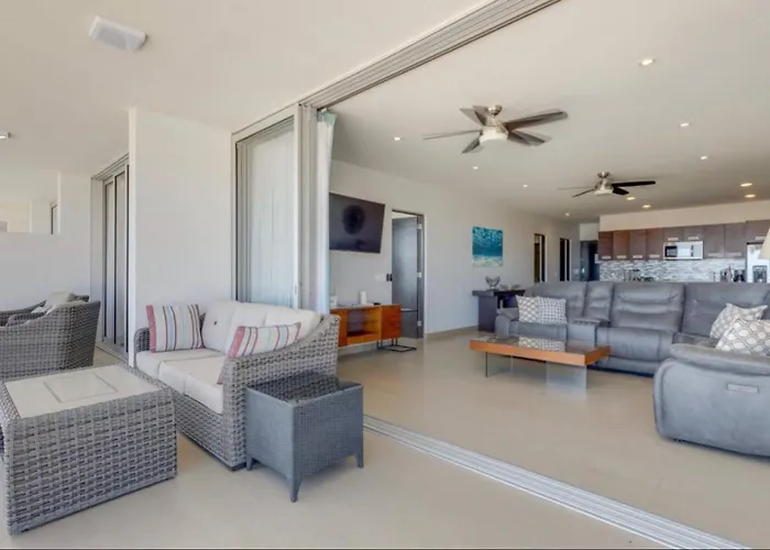 Сasa de vacaciones Ocean View, 2 Infinity Pools, Pedregal, Walkable