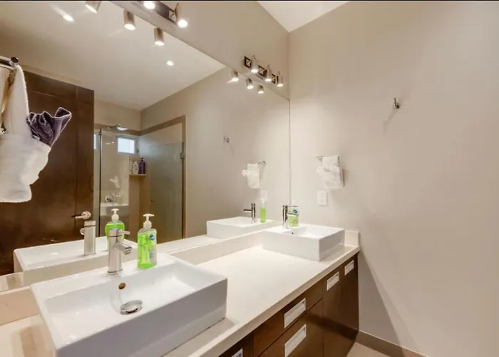 Ocean View, 2 Infinity Pools, Pedregal, Walkable *